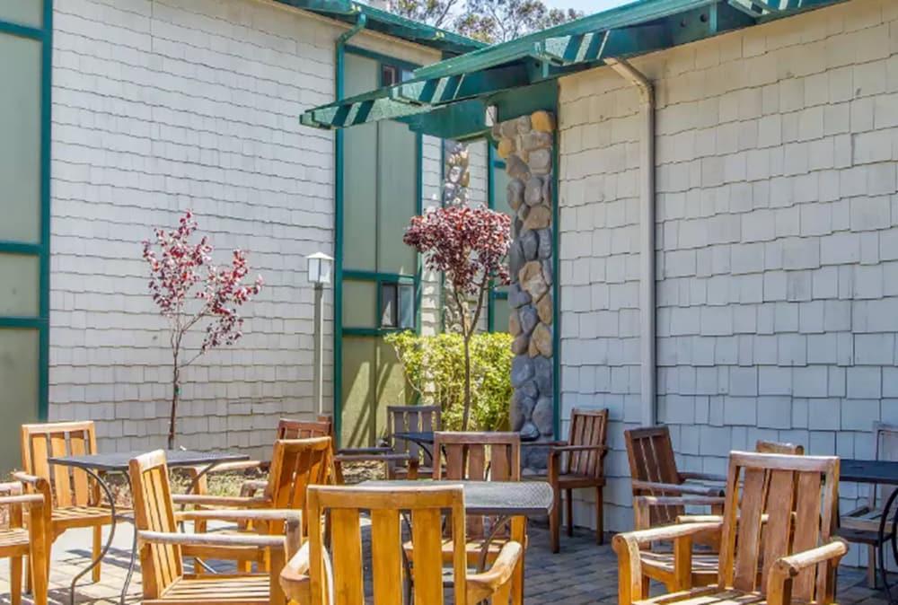 Quality Inn Half Moon Bay-Miramar Beach Exterior photo
